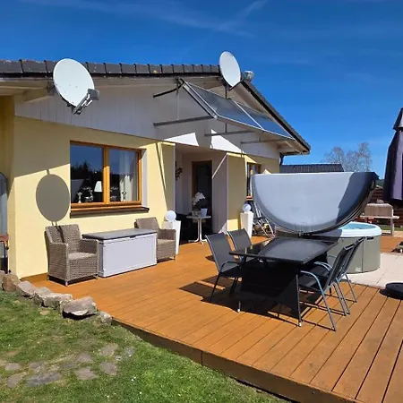 Sonnenhuesli Mit Sauna Und Whirlpool Auch Hunde Sind Herzlich Willkommen Prázdninový dům