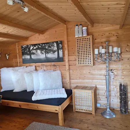 Sonnenhuesli Mit Sauna Und Whirlpool Auch Hunde Sind Herzlich Willkommen Lenzkirch