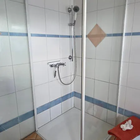 Sonnenhuesli Mit Sauna Und Whirlpool Auch Hunde Sind Herzlich Willkommen *